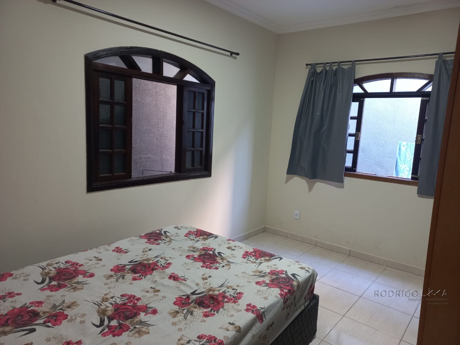 Casa para venda em bairro nobre de São Lourenço MG