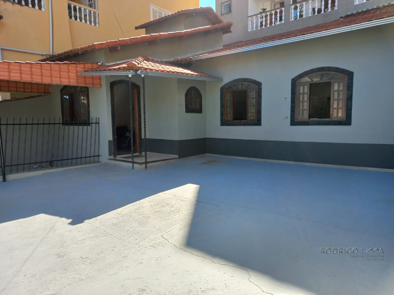 Casa para venda em bairro nobre de São Lourenço MG