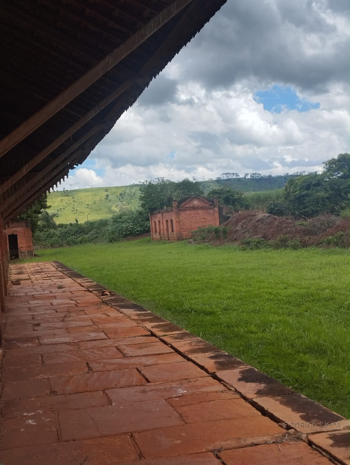 Fazenda para venda na região de Cajuru SP