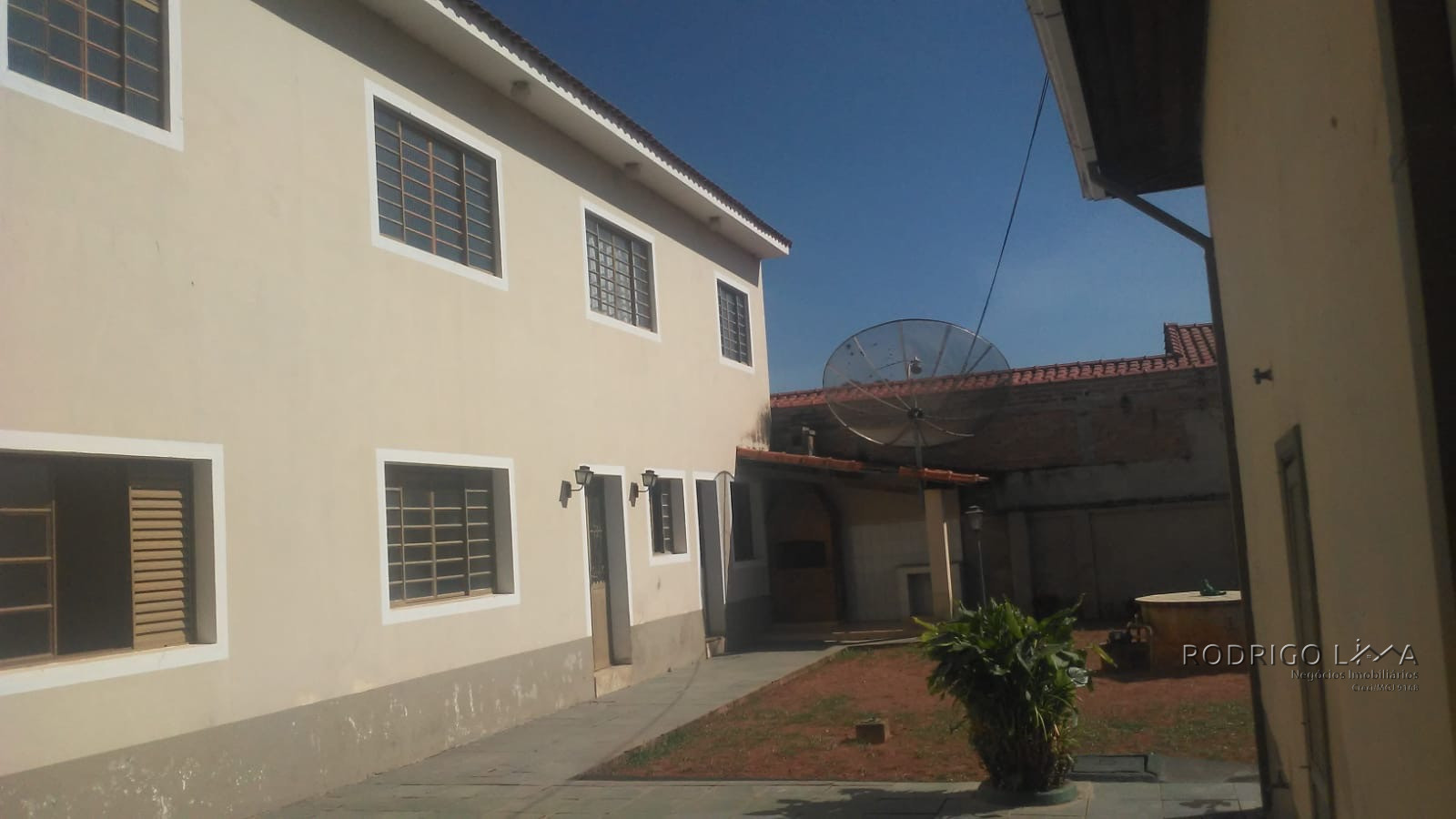 Linda pousada para venda em Passa Quatro - MG