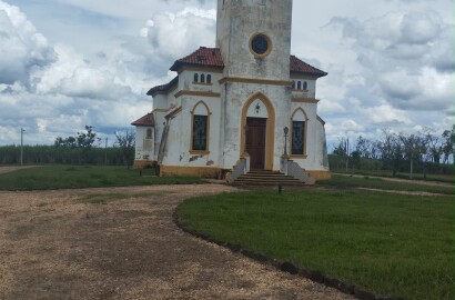 Fazenda para venda na região de Cajuru SP