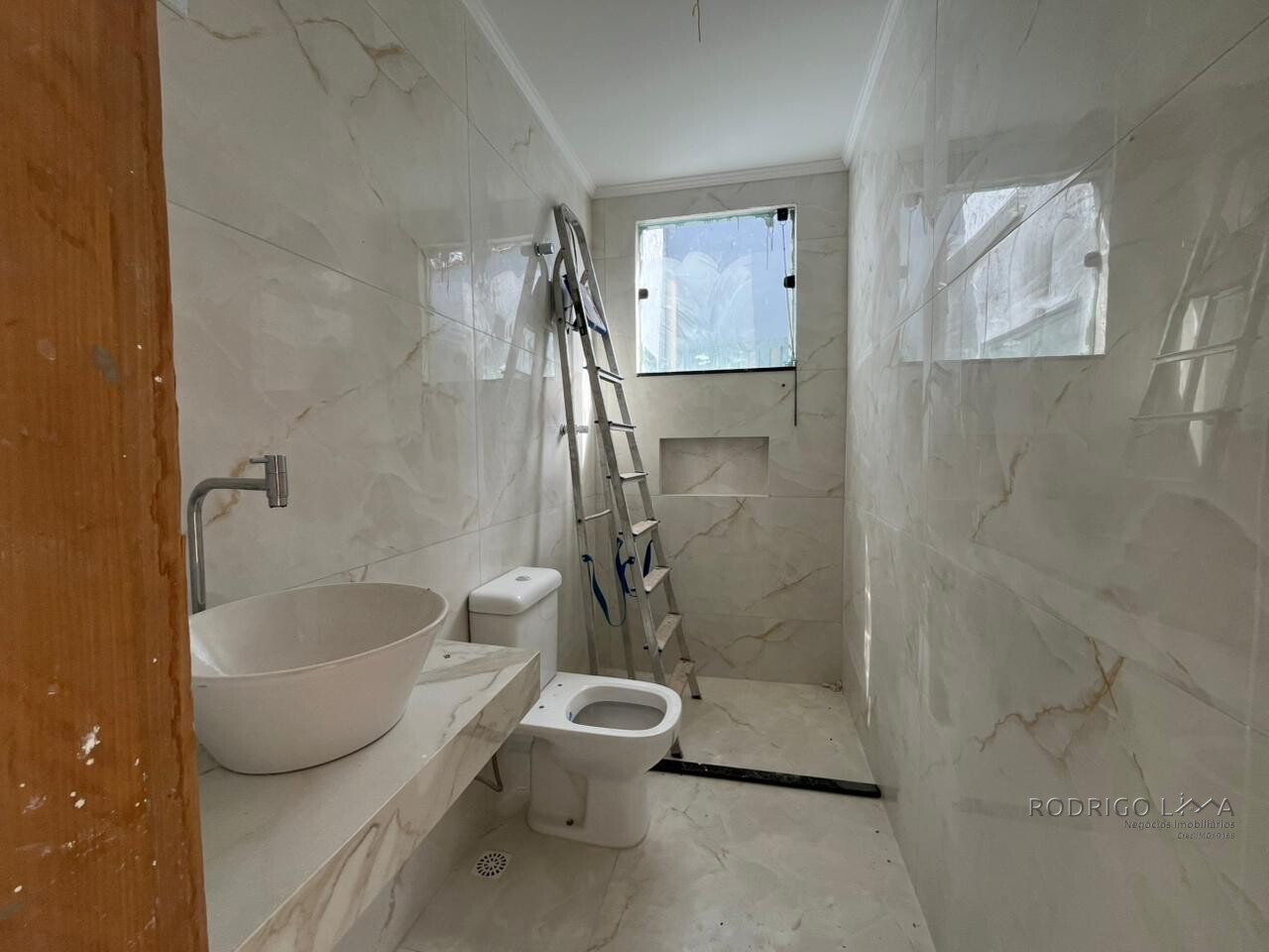 Casa a venda em São Lourenço - MG.