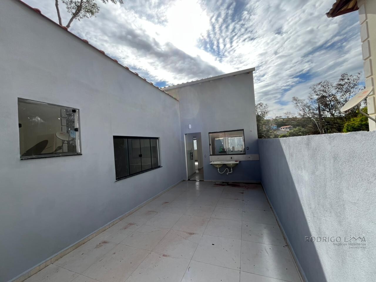 Casa a venda em São Lourenço - MG.