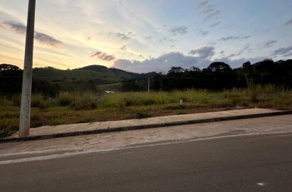 Lote para venda em condomínio de alto padrão em São Lourenço - MG.