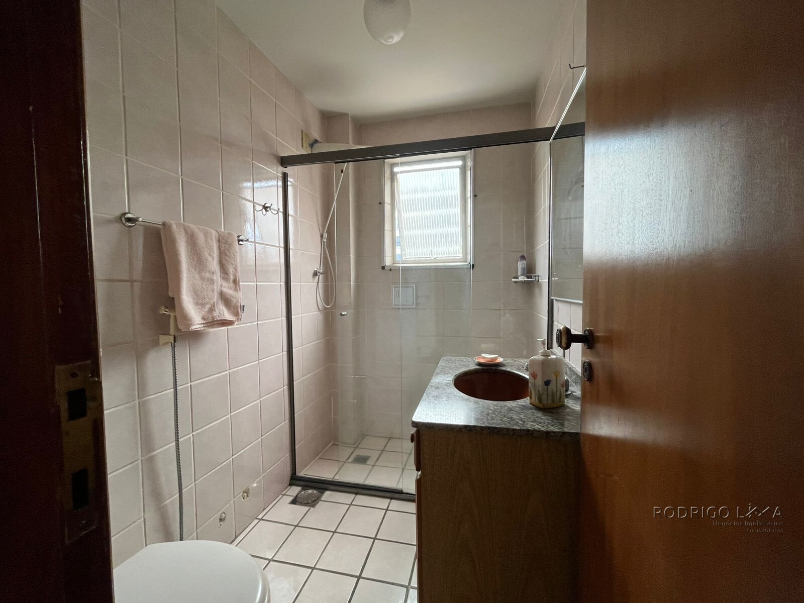 Apartamento para venda no centro de São Lourenço MG