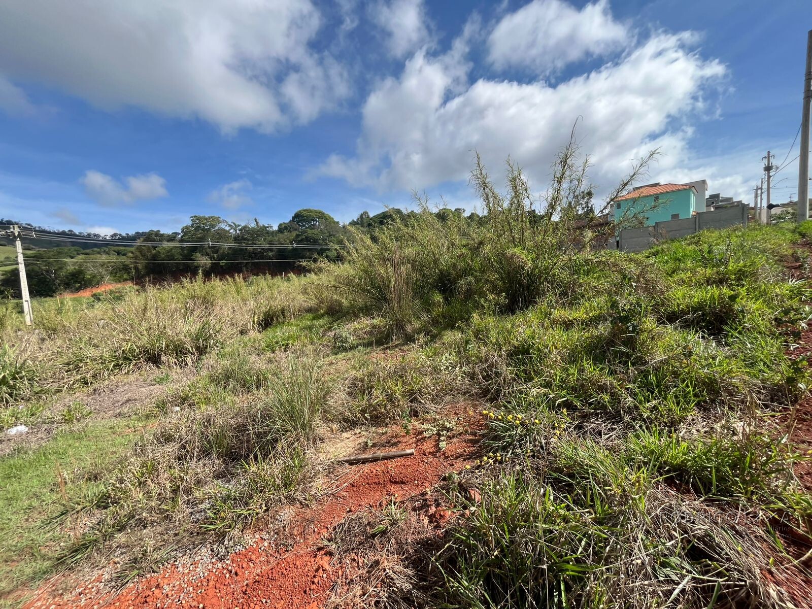 Lote para venda em condomínio de alto padrão em São Lourenço - MG.
