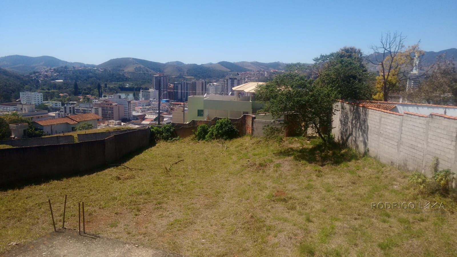 Lote em bairro nobre para venda em São Lourenço MG.