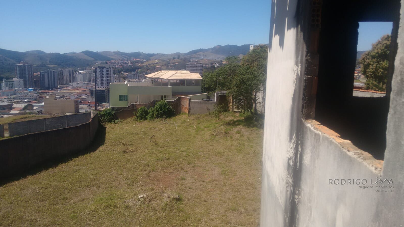 Lote em bairro nobre para venda em São Lourenço MG.