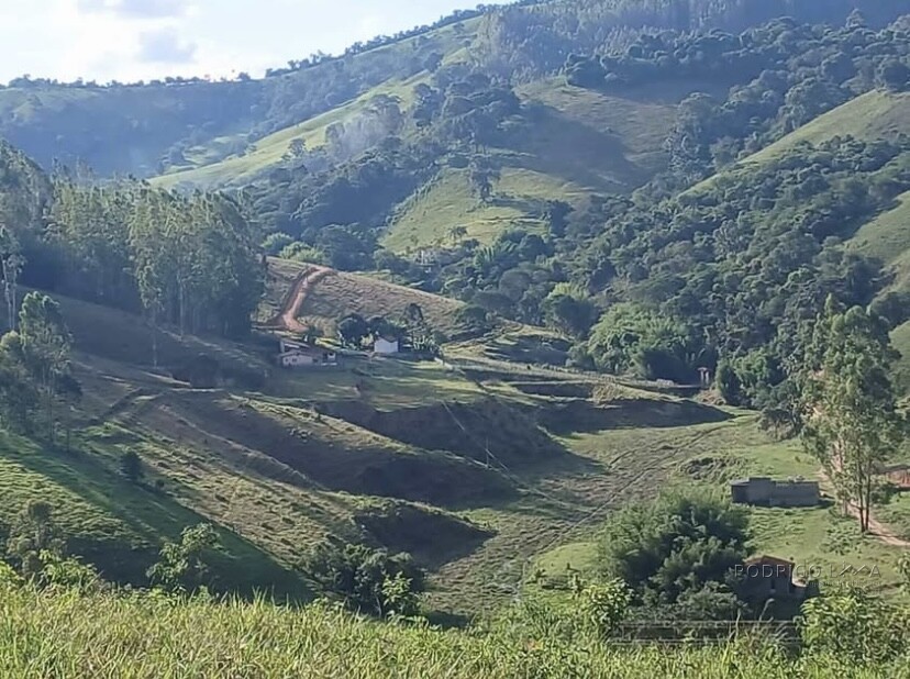 Lindo sítio encantador para venda próximo a São Lourenço Mg.