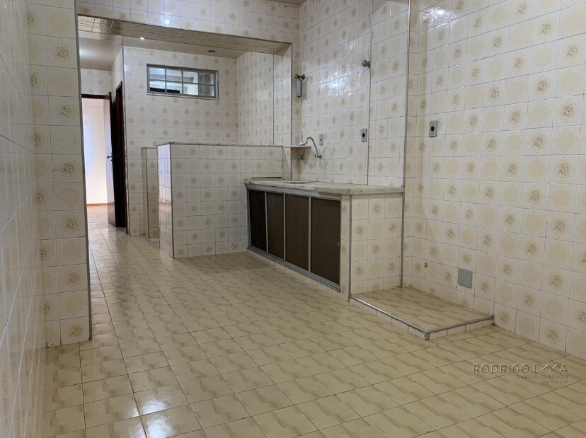 Oportunidade !!! Apartamento para venda no centro de São Lourenço MG.