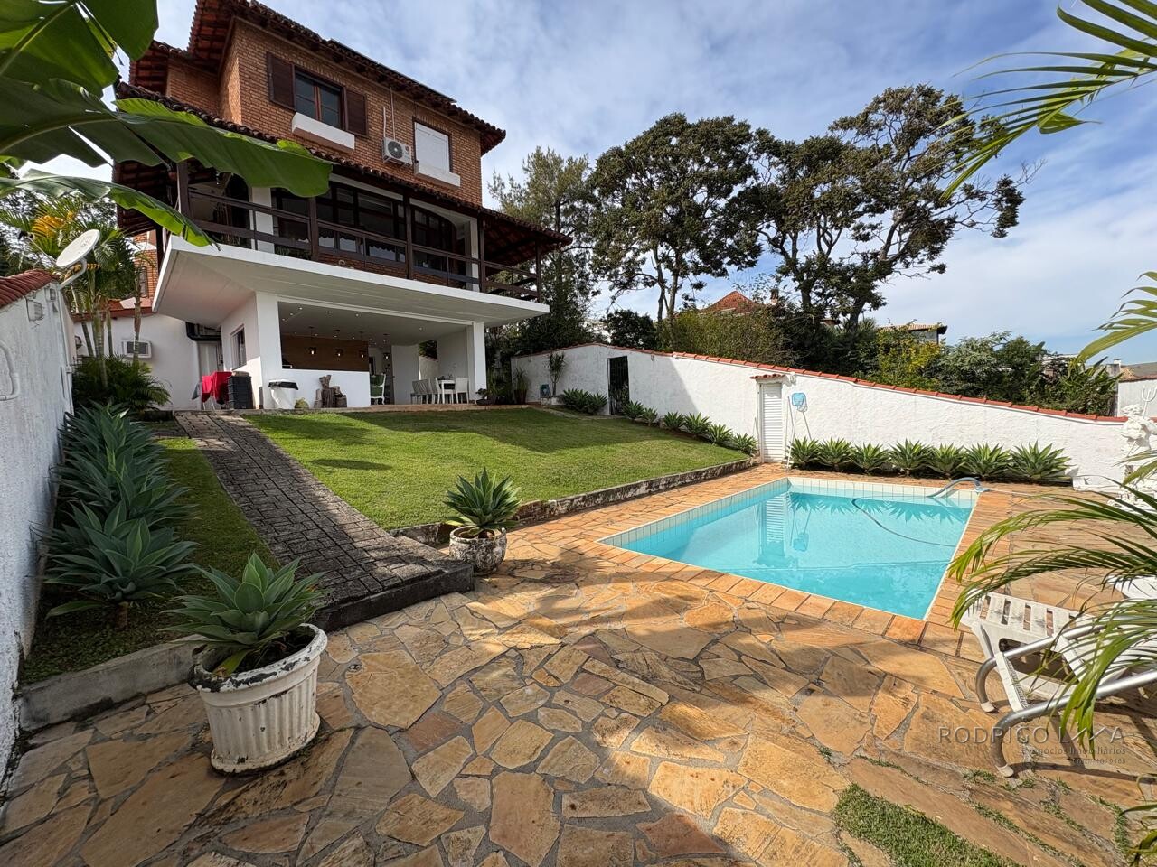 Casa Alto padrão para venda em São Lourenço MG