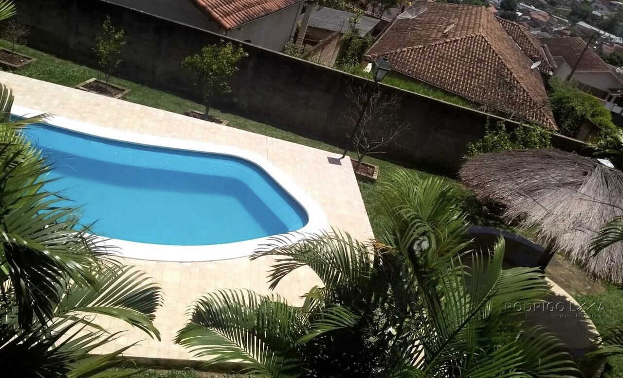 Casa alto padrão para venda em Lambari MG