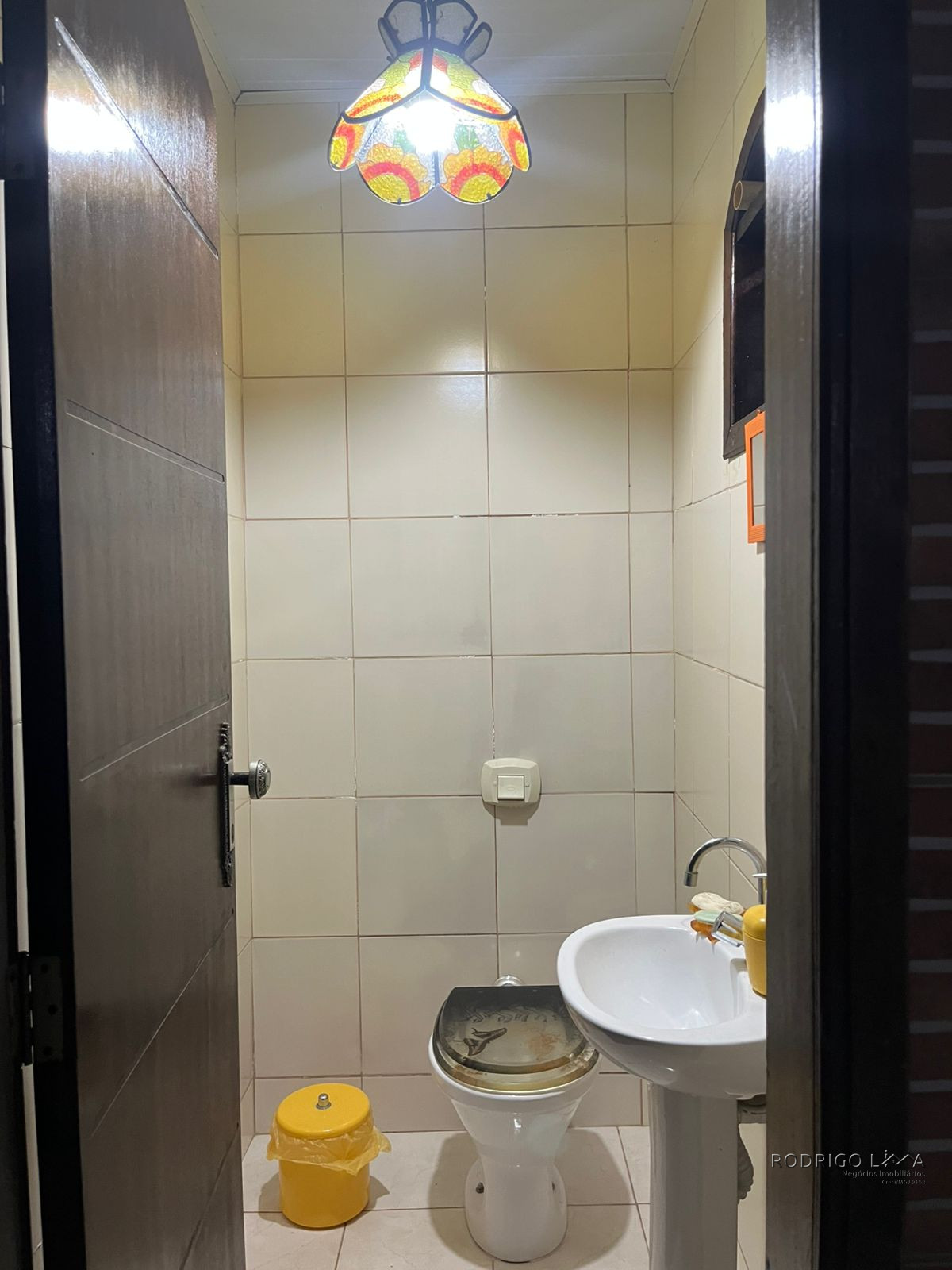 Linda casa para venda em bairro nobre de São Lourenço-MG.