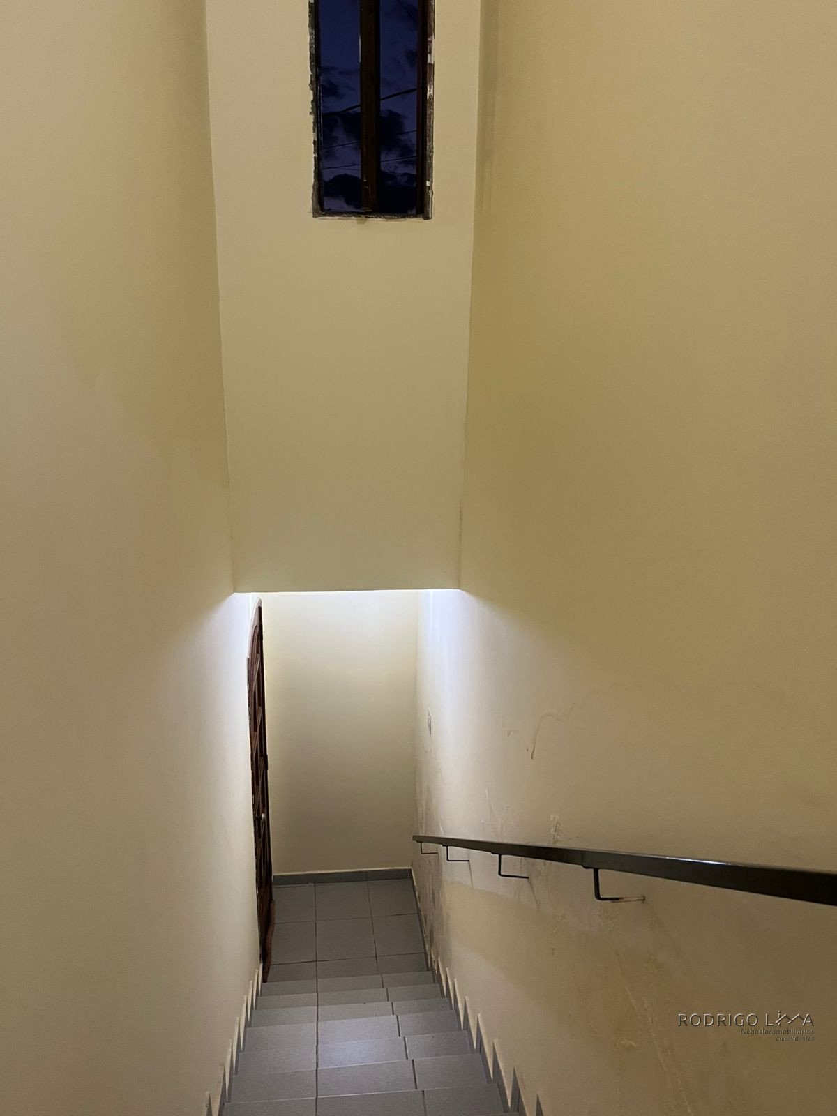 Linda casa para venda em bairro nobre de São Lourenço-MG.