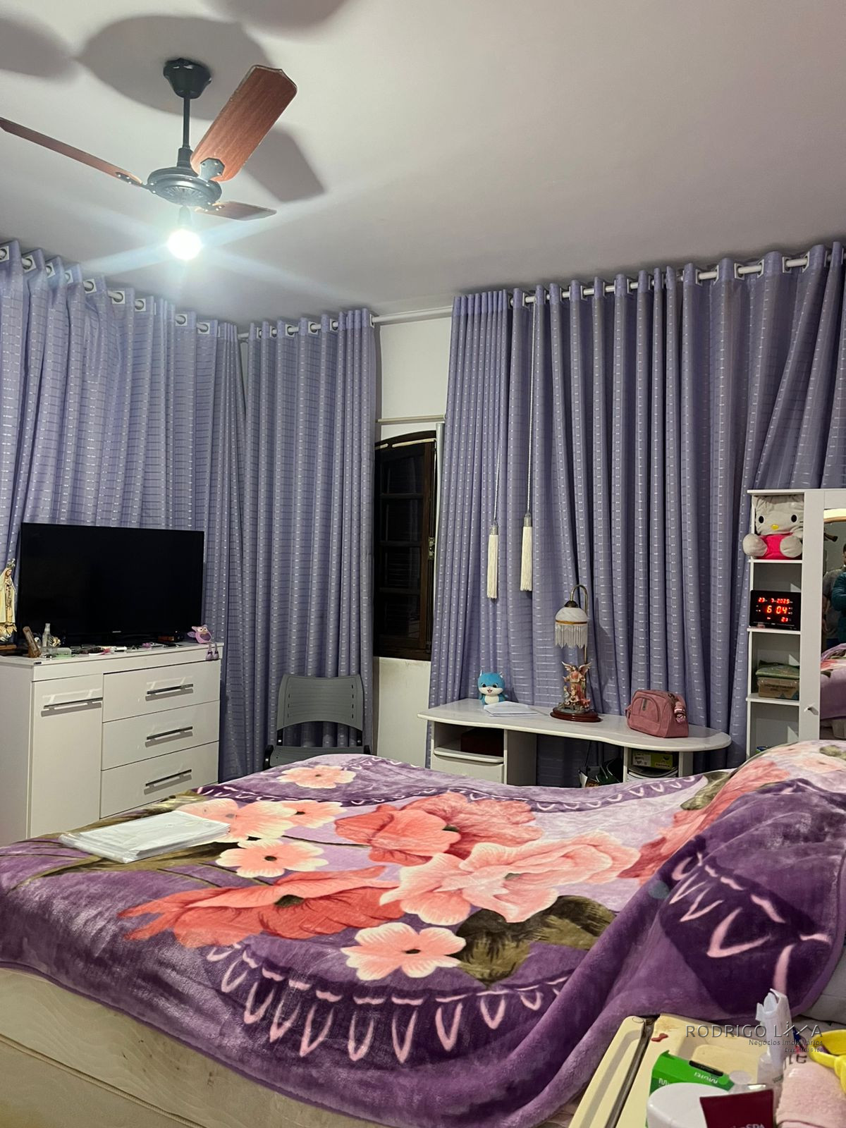 Linda casa para venda em bairro nobre de São Lourenço-MG.