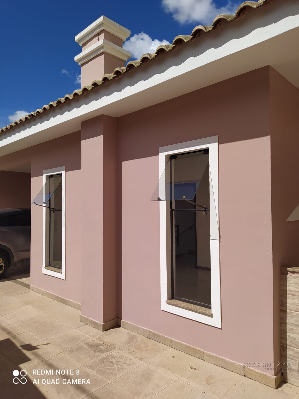 Linda casa para venda em São Lourenço - MG.