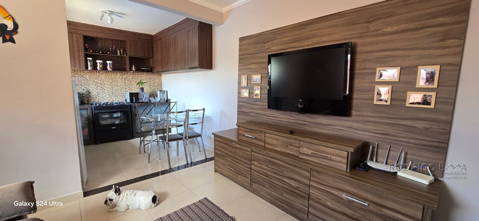 Linda casa em bairro tranquilo para venda em São Lourenço MG.