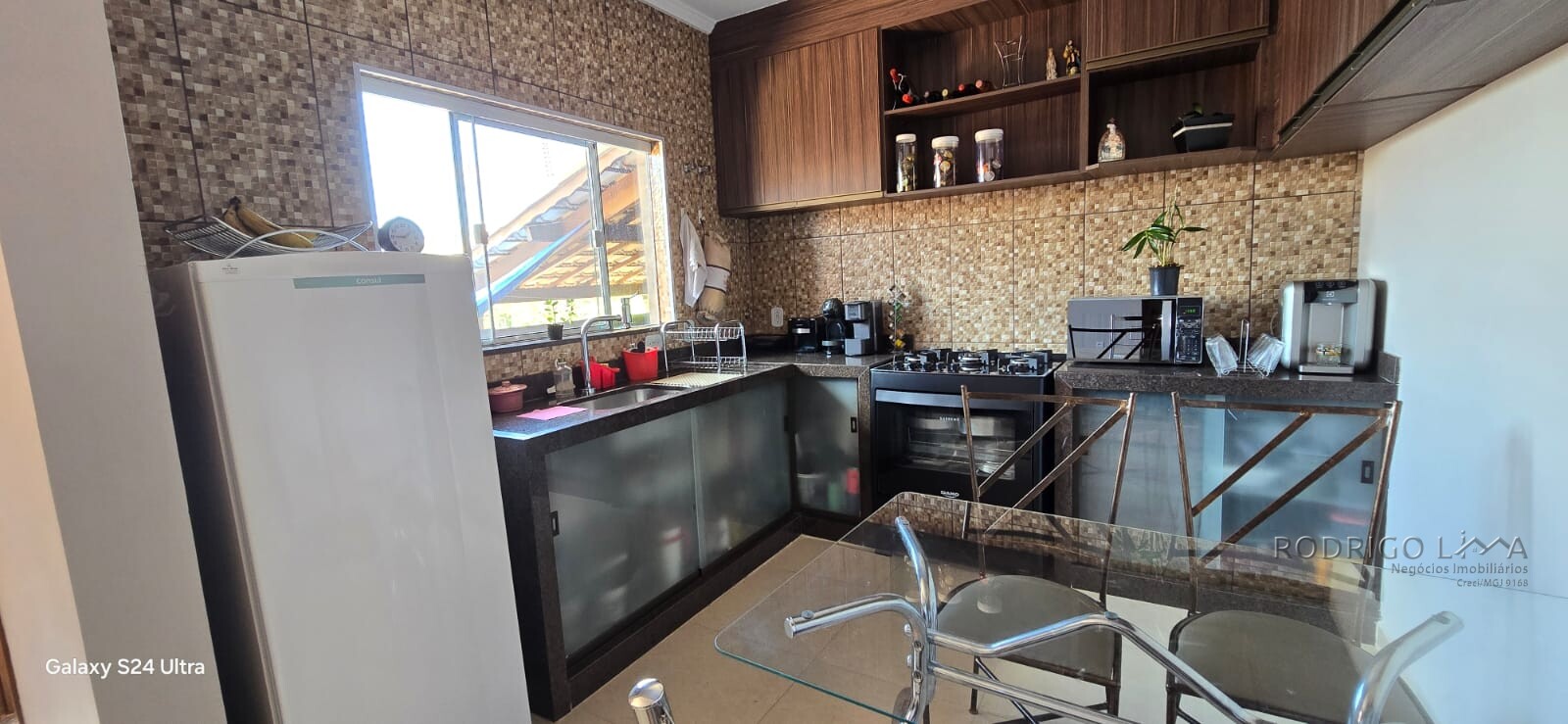 Linda casa em bairro tranquilo para venda em São Lourenço MG.