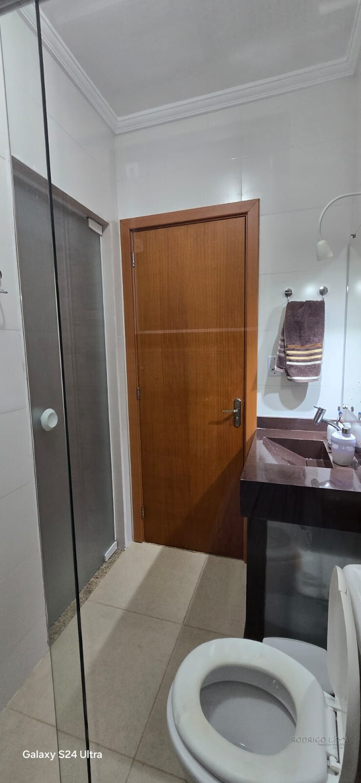 Linda casa em bairro tranquilo para venda em São Lourenço MG.