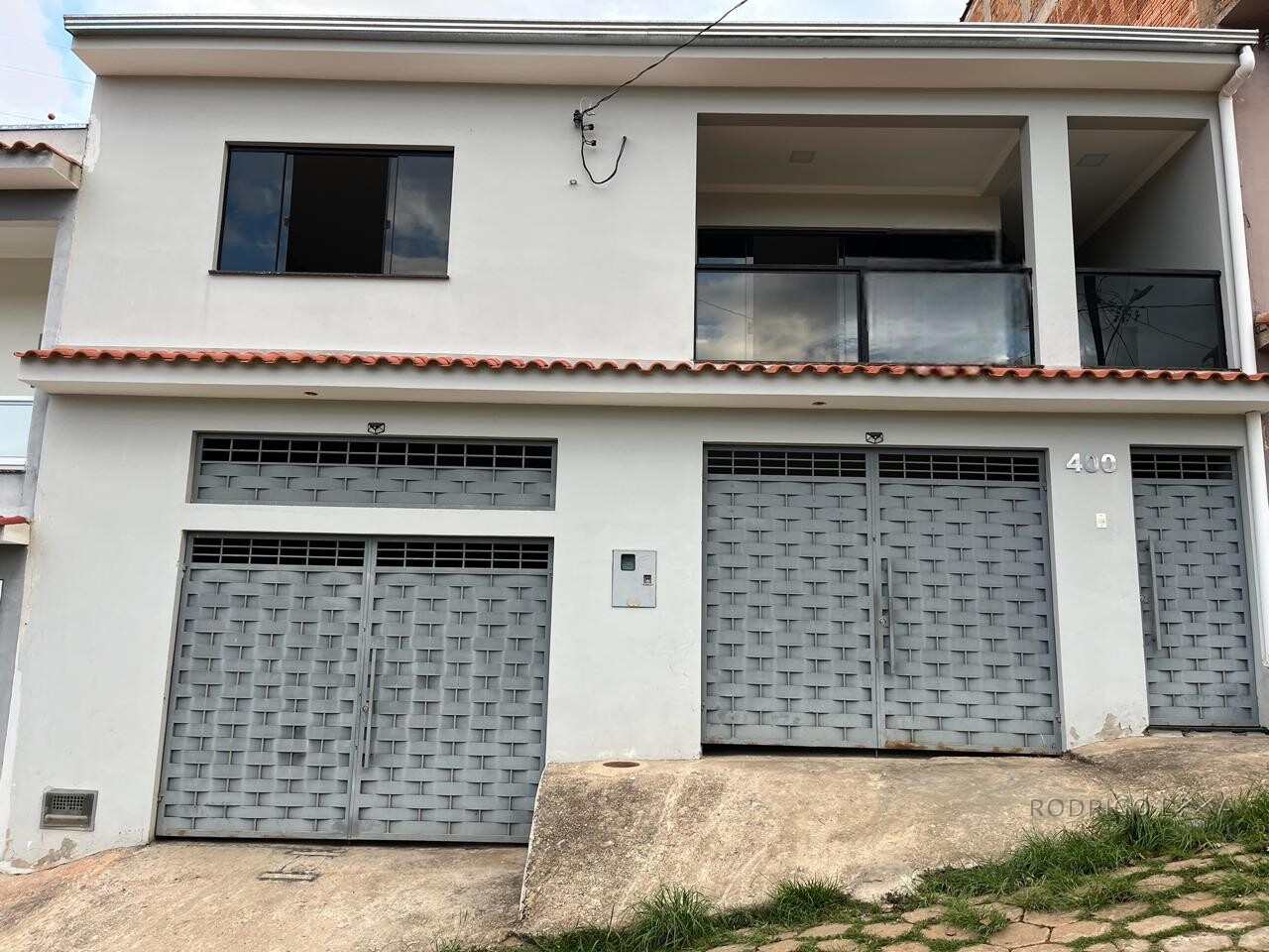 Casa para venda em São Lourenço - MG.