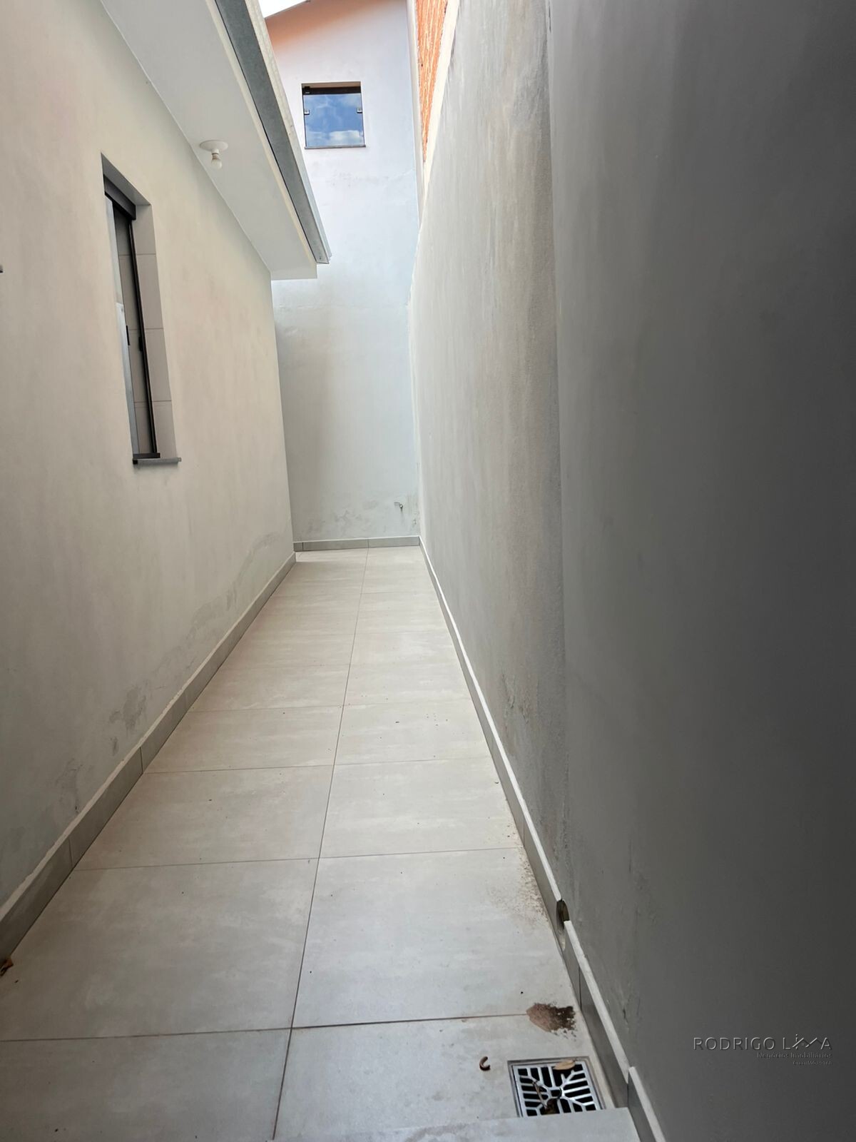 Casa para venda em São Lourenço - MG.