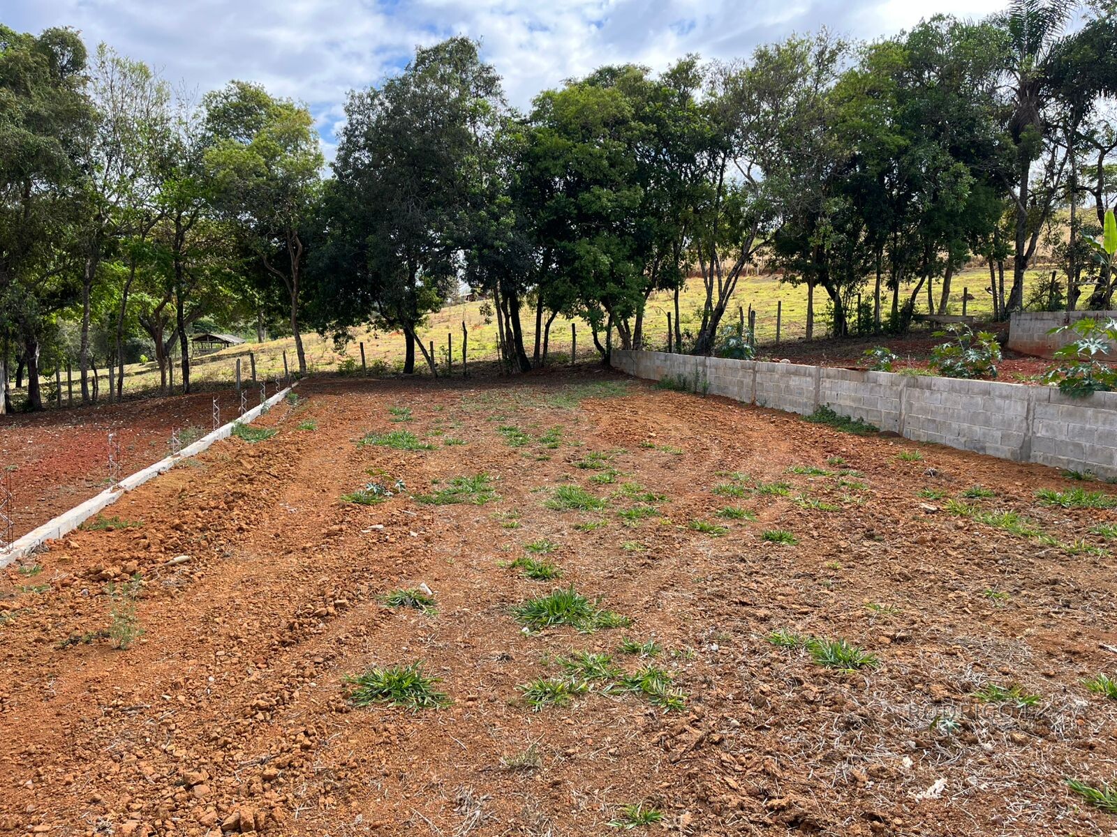 Lotes para venda no bairro dos Campos em Carmo de Minas - MG.