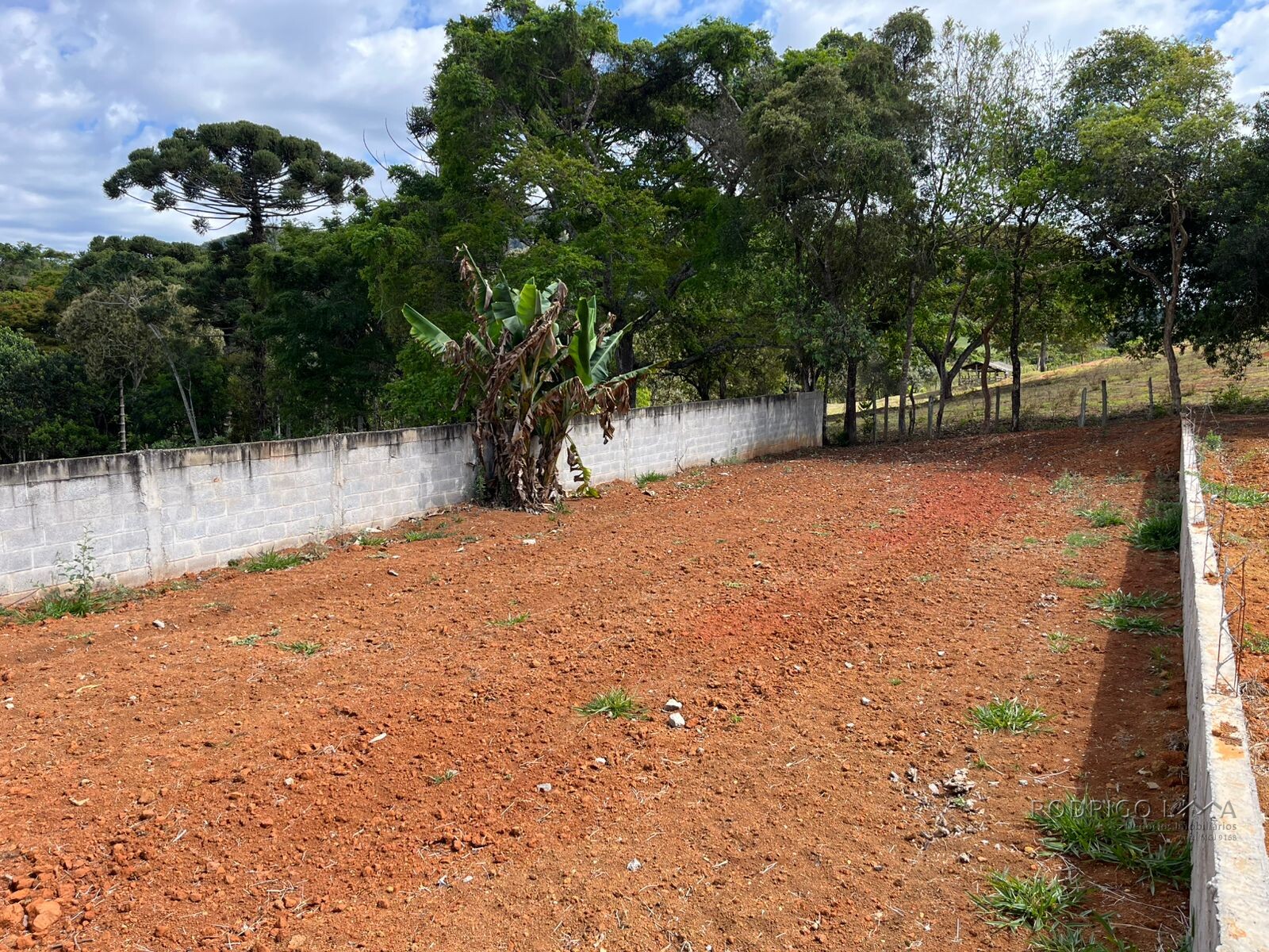 Lotes para venda no bairro dos Campos em Carmo de Minas - MG.