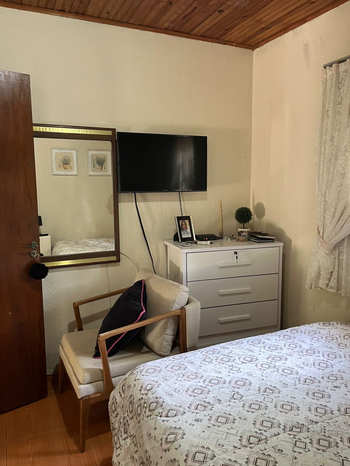 Linda chácara para venda em São Lourenço MG.