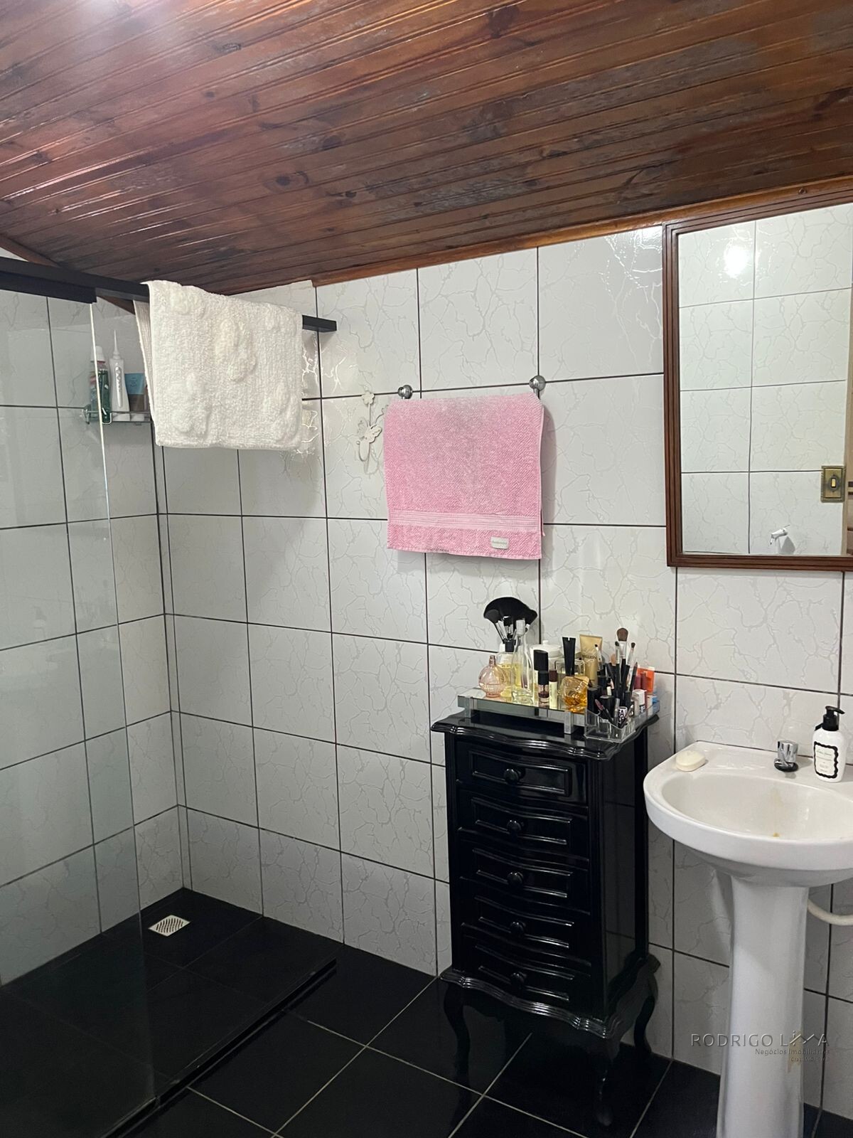 Linda chácara para venda em São Lourenço MG.