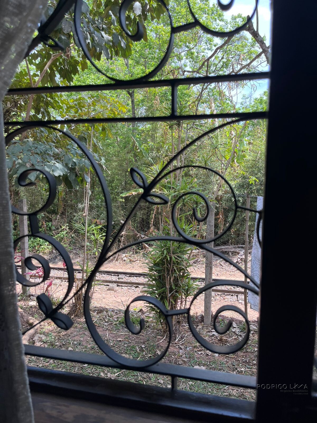 Linda chácara para venda em São Lourenço MG.