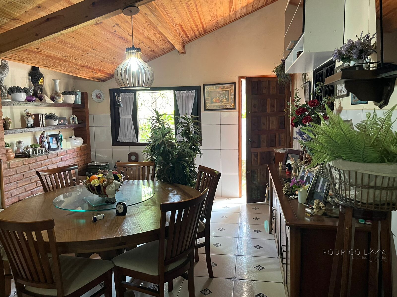 Linda chácara para venda em São Lourenço MG.