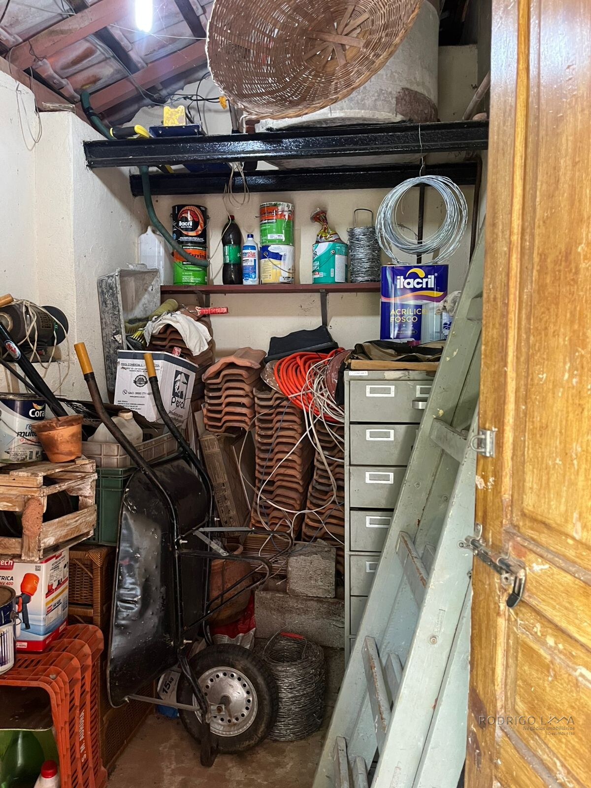 Linda chácara para venda em São Lourenço MG.