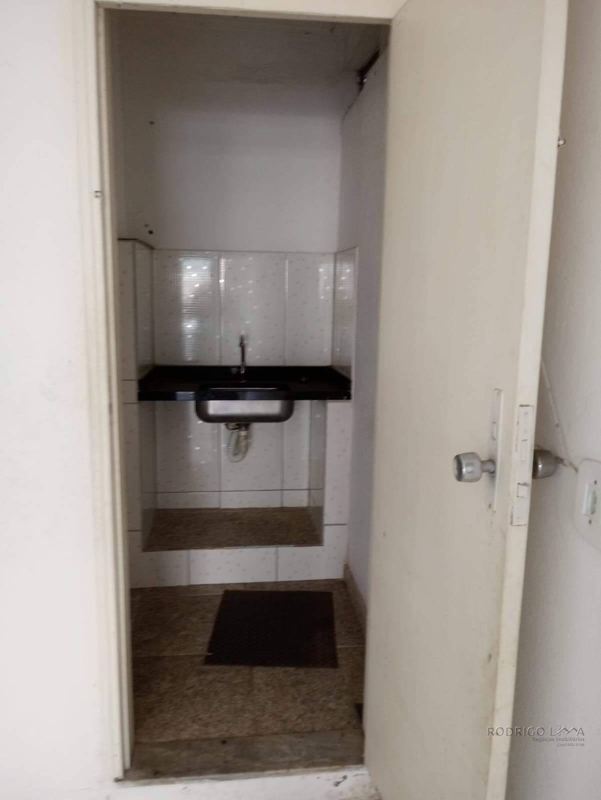 Ponto comercial para venda em São Lourenço MG.