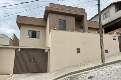 Linda casa pra venda em São Lourenço MG