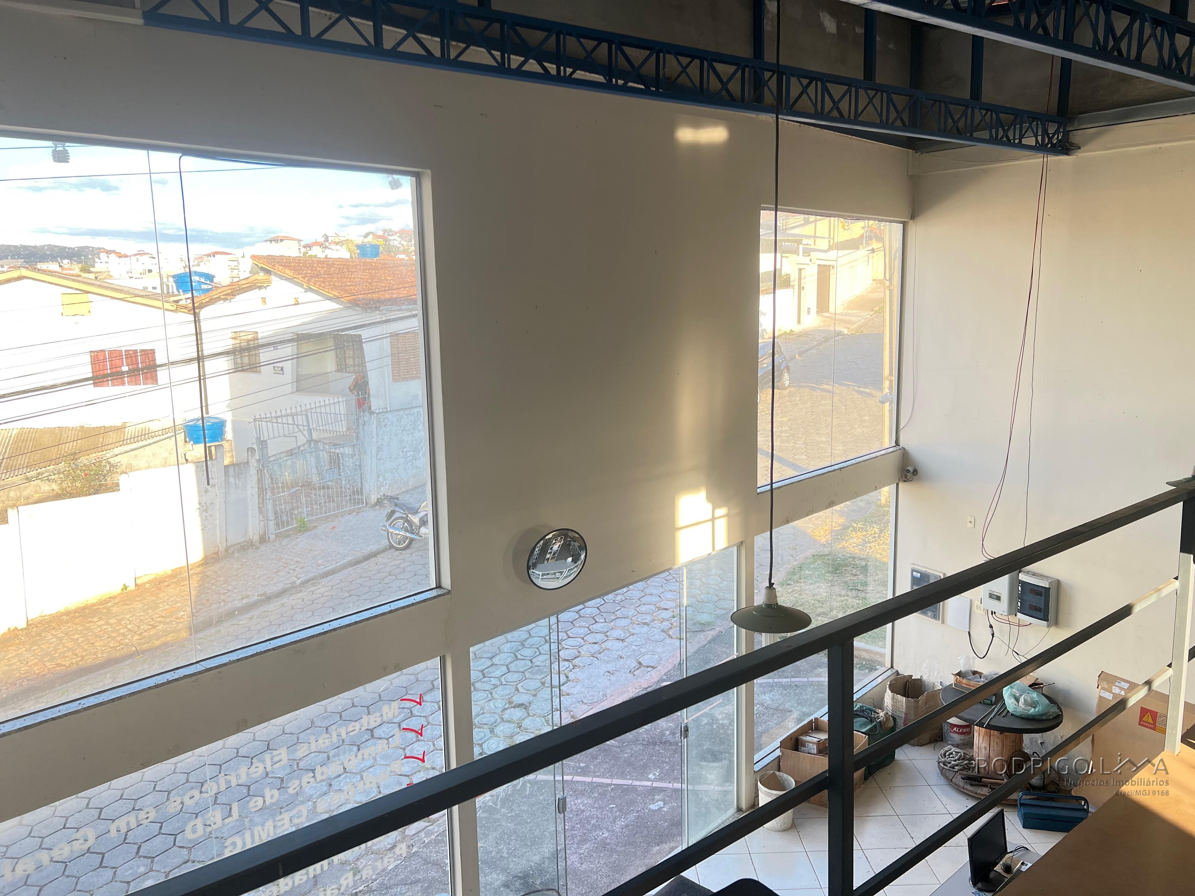 Loja para venda em São Lourenço MG.