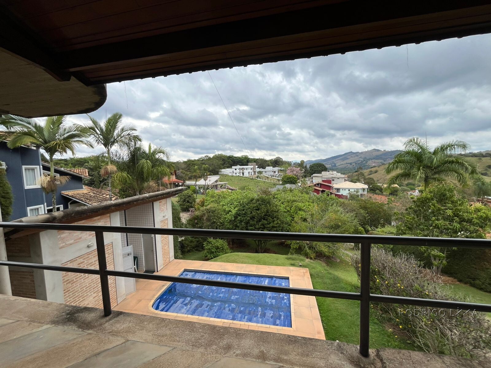 Casa de alto padrão para venda próximo a São Lourenço MG