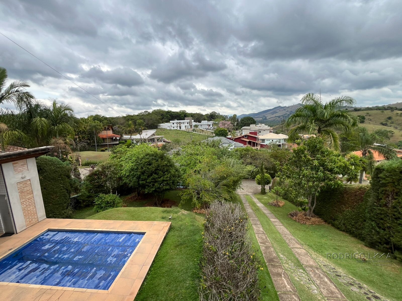 Casa de alto padrão para venda próximo a São Lourenço MG