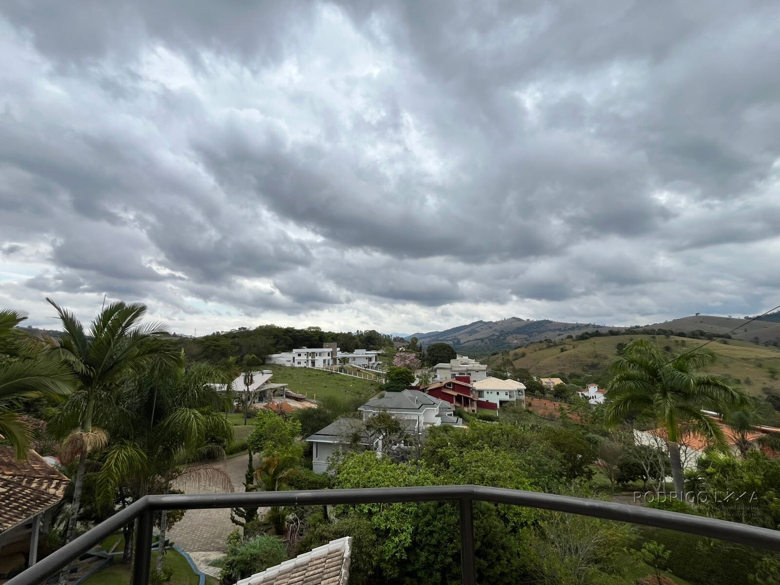 Casa de alto padrão para venda próximo a São Lourenço MG