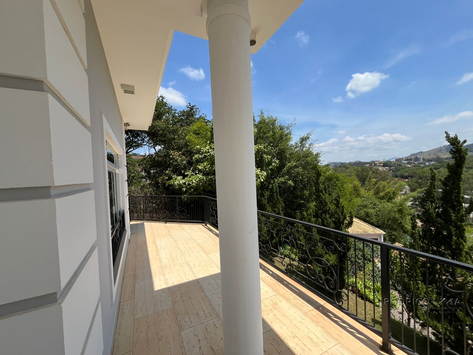 Casa de alto padrão para venda em São Lourenço MG