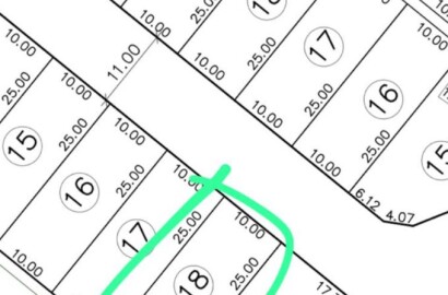 LOTE COM FUNDOS PARA ÁREA VERDE POR APENAS R$ 85 MIL NO SANTA MÔNICA III!