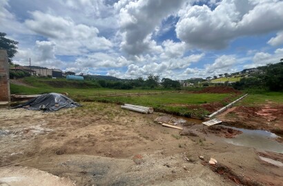 Lote comercial para venda em São Lourenço MG
