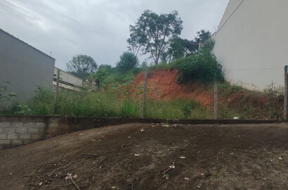 Lote para venda em bairro nobre de São Lourenço