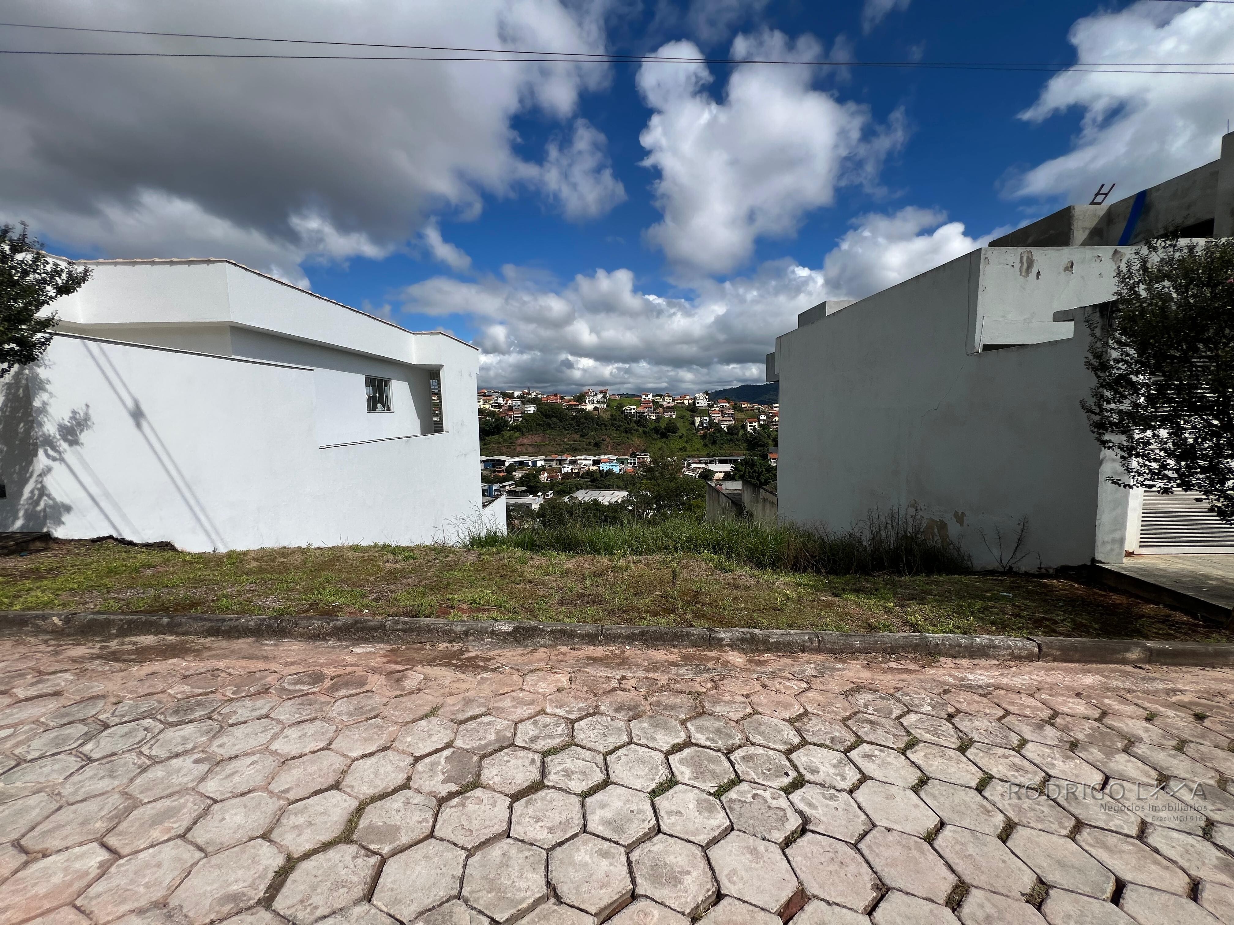 Ótimo lote para venda em São Lourenço MG