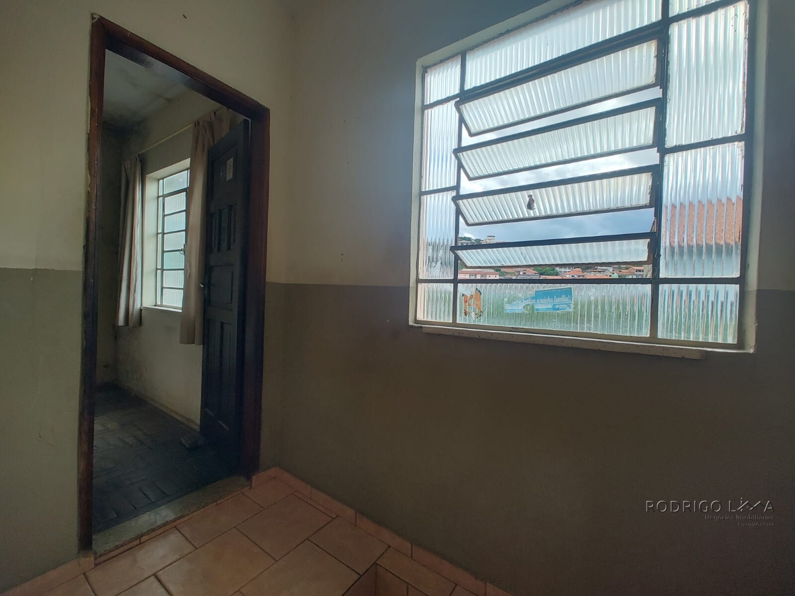 Casa com ponto comercial para venda em São Lourenço MG