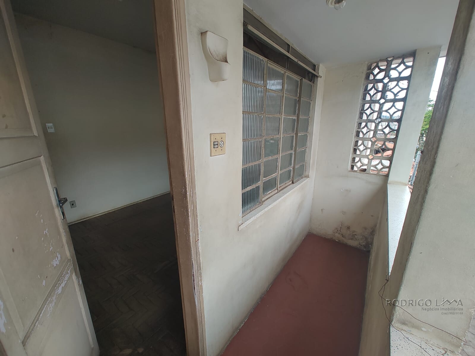 Casa com ponto comercial para venda em São Lourenço MG