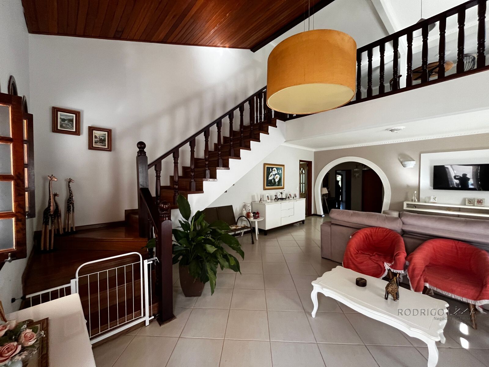 Casa de alto de padrão em bairro nobre de São Lourenço Mg