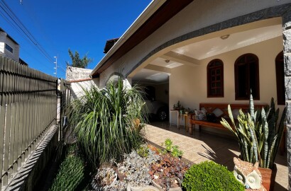 Casa de alto de padrão em bairro nobre de São Lourenço Mg