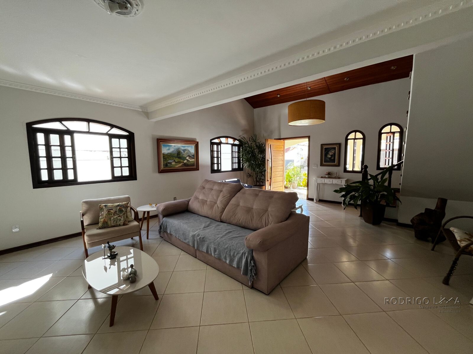 Casa de alto de padrão em bairro nobre de São Lourenço Mg