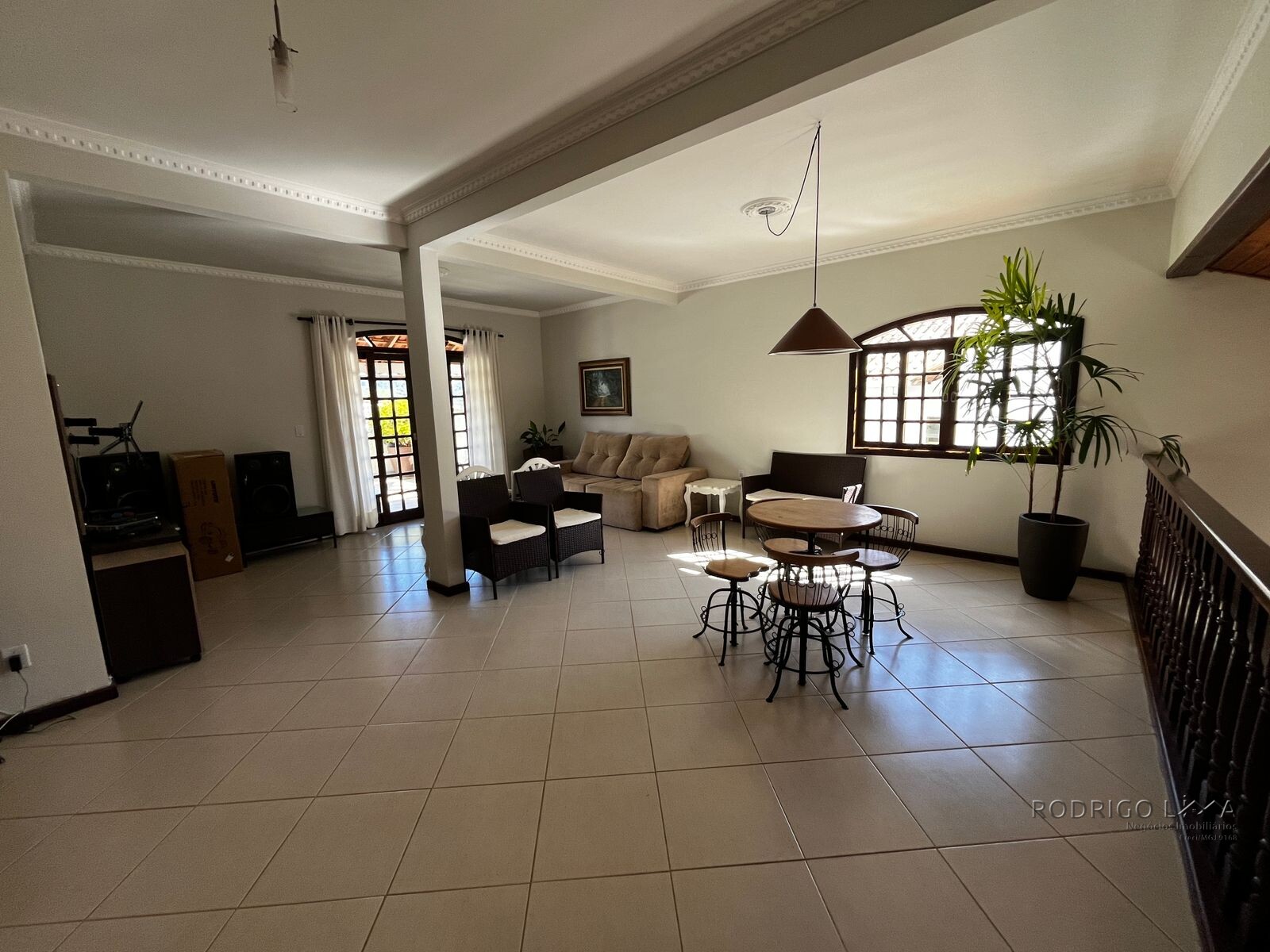 Casa de alto de padrão em bairro nobre de São Lourenço Mg