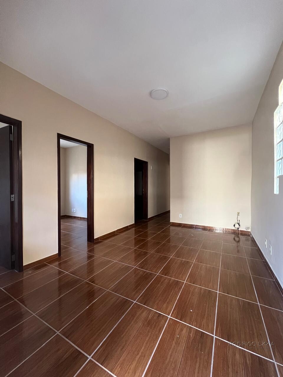Casa térrea á venda – próximo ao centro de São Lourenço - MG